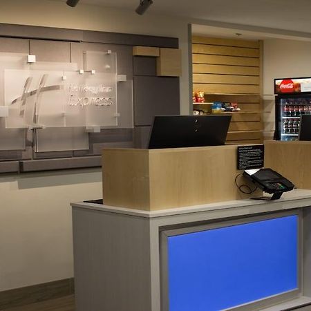 Hurricane Holiday Inn Express Winfield - Teays Valley מראה חיצוני תמונה