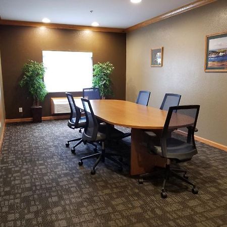 Hurricane Holiday Inn Express Winfield - Teays Valley מראה חיצוני תמונה