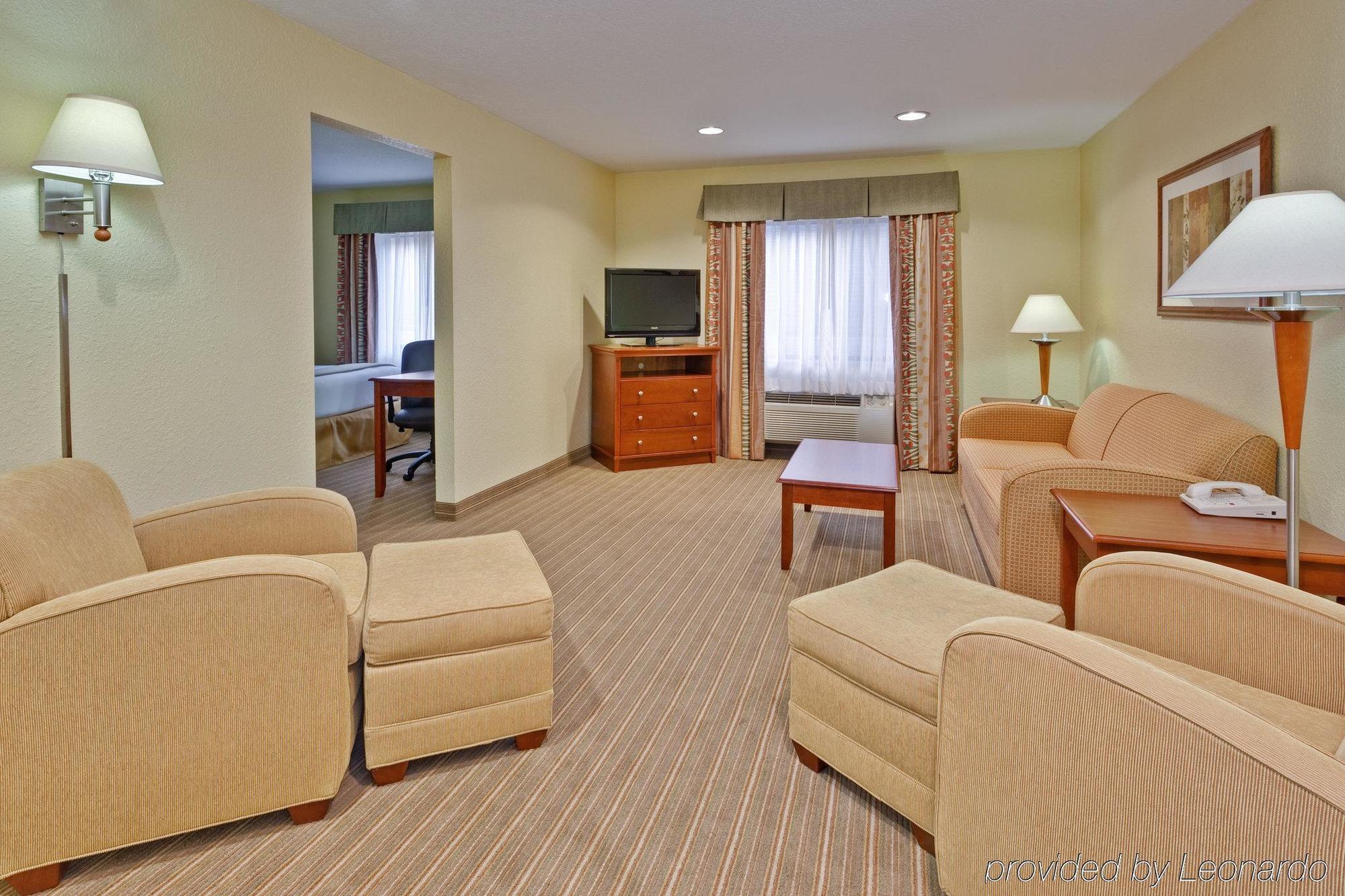 Hurricane Holiday Inn Express Winfield - Teays Valley חדר תמונה