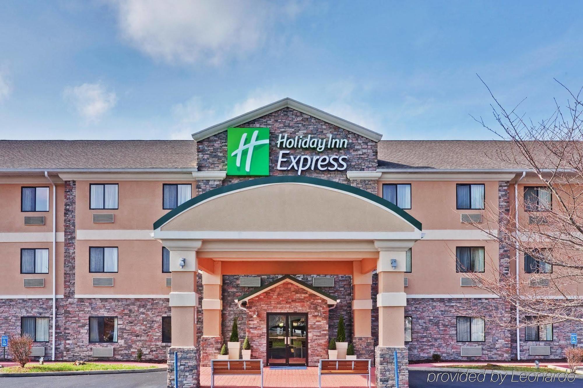 Hurricane Holiday Inn Express Winfield - Teays Valley מראה חיצוני תמונה