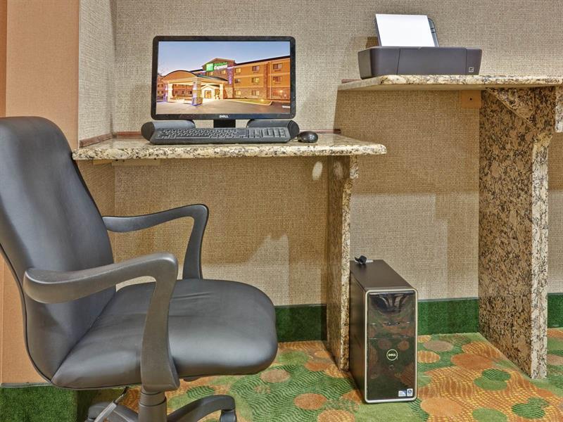 Hurricane Holiday Inn Express Winfield - Teays Valley מראה חיצוני תמונה