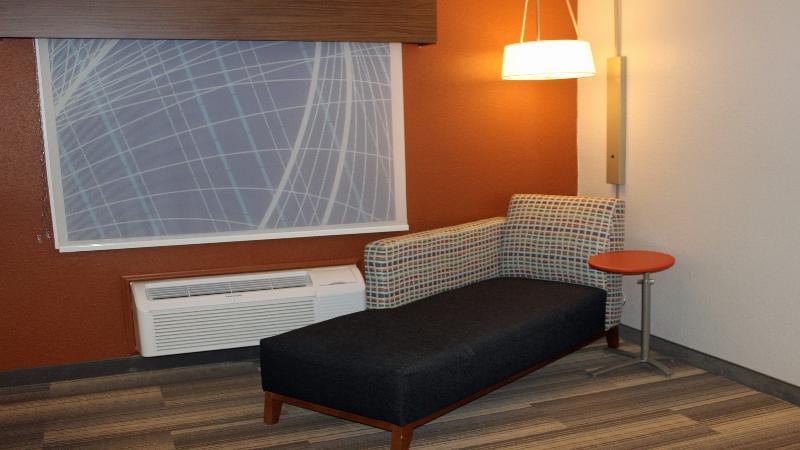 Hurricane Holiday Inn Express Winfield - Teays Valley מראה חיצוני תמונה