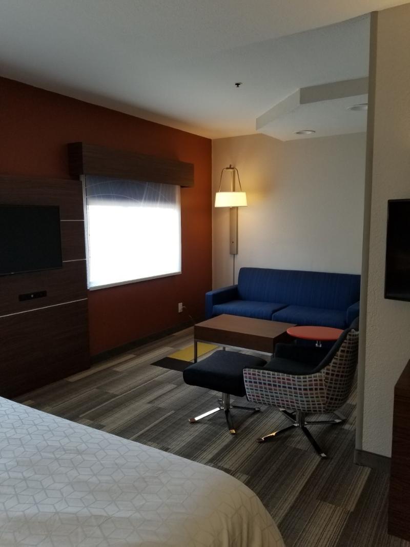 Hurricane Holiday Inn Express Winfield - Teays Valley מראה חיצוני תמונה
