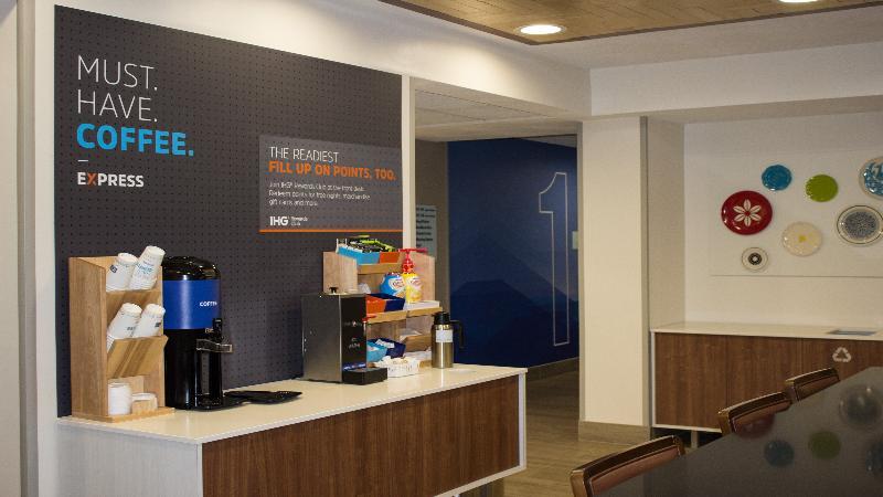 Hurricane Holiday Inn Express Winfield - Teays Valley מראה חיצוני תמונה